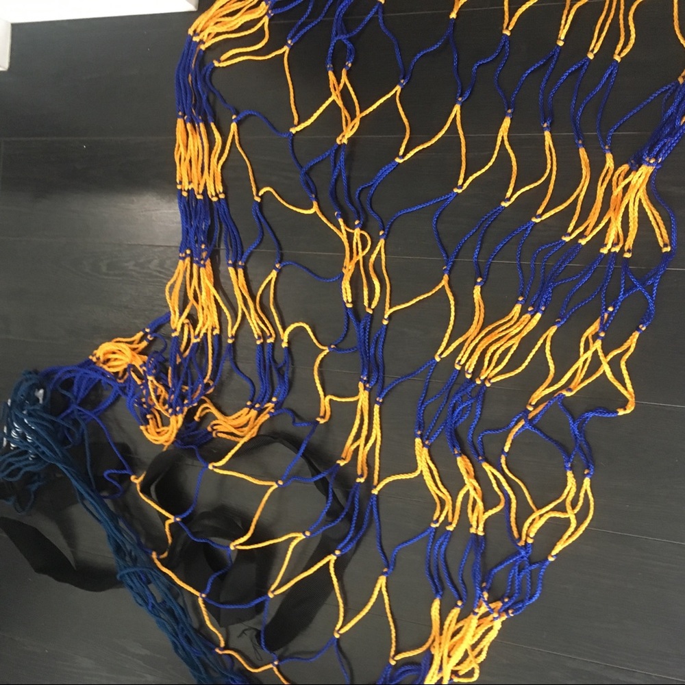 Netted hammock - Picture 3 of 4